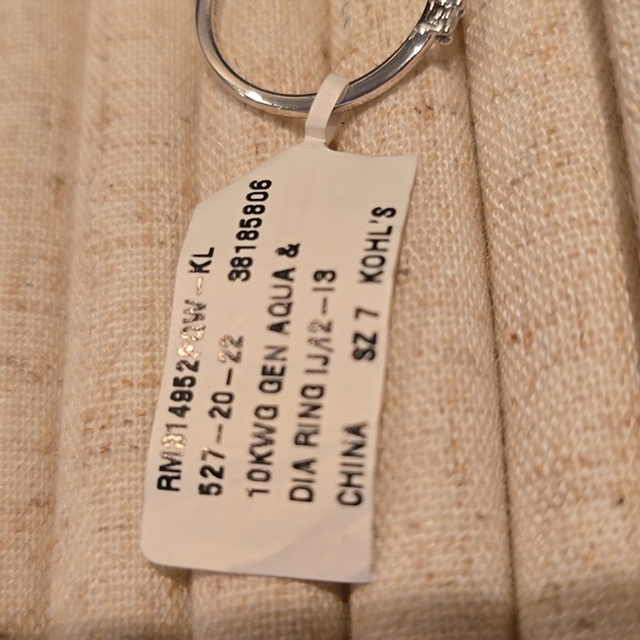 10KW GOLD GENUINE AQUAMARINE  & DIAMOND RING SIZE 7 - Picture 14 of 16